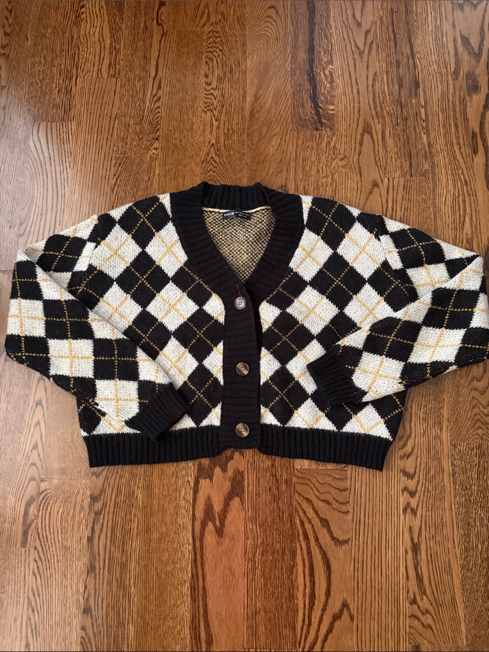 SHEIN Black and White Argyle Button-Front Cropped Sweater large